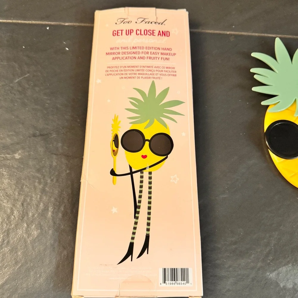 New in Box Too Faced Lookin Fine Apple Limited Edition‎ Pineapple Hand Mirror